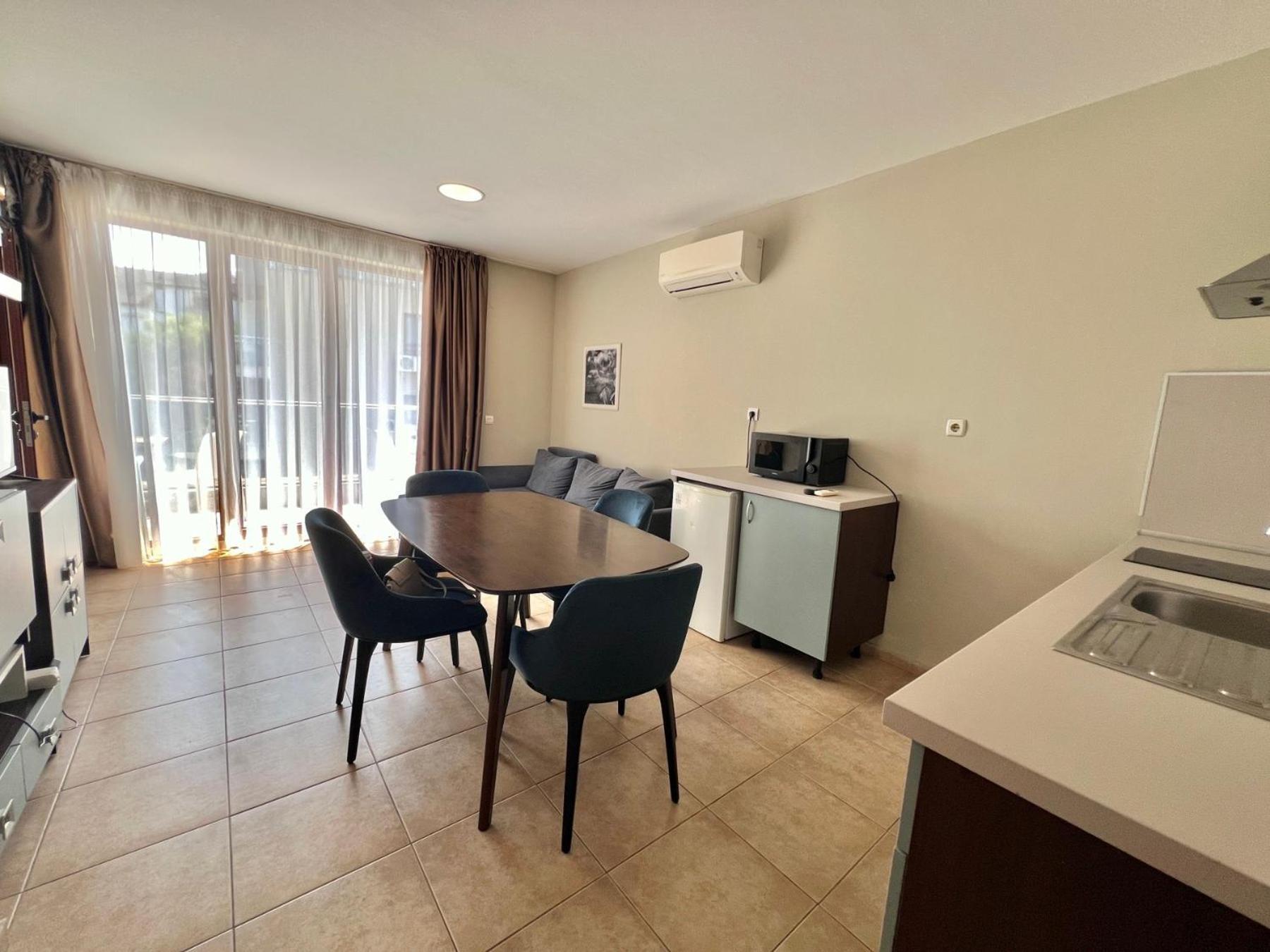 Kiara Apartments سينتس قسطنطين وهيلينا المظهر الخارجي الصورة