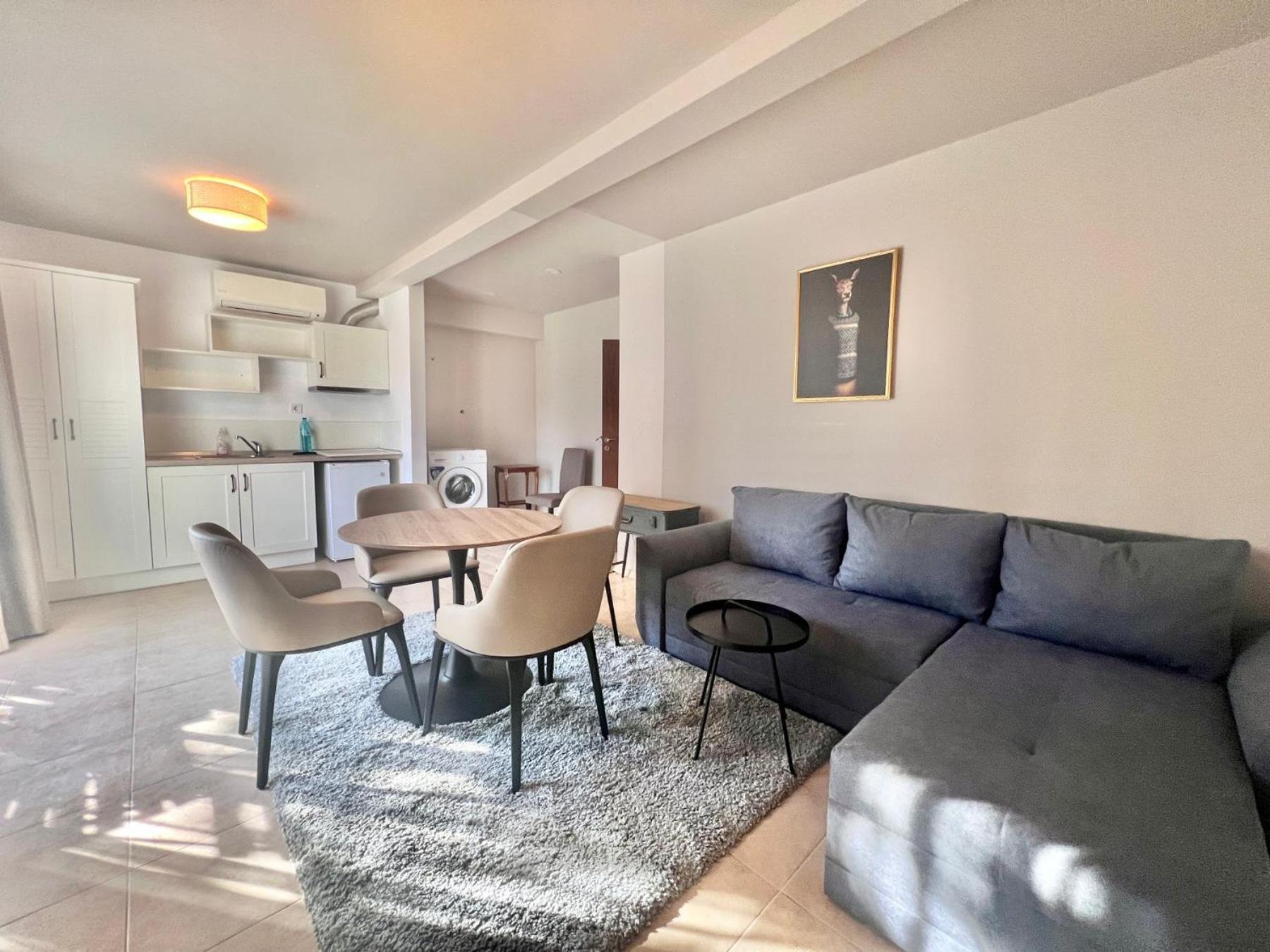 Kiara Apartments سينتس قسطنطين وهيلينا المظهر الخارجي الصورة