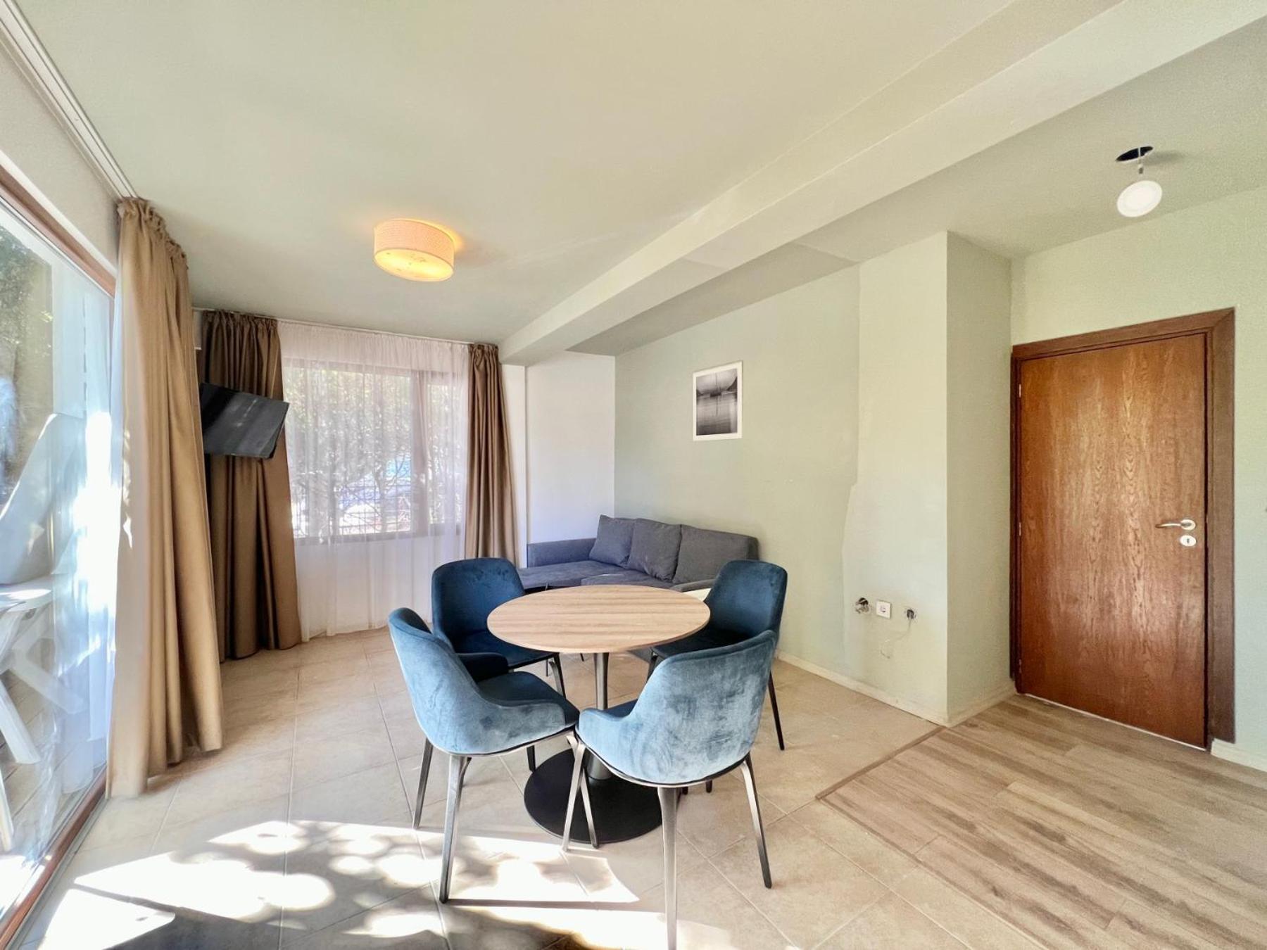 Kiara Apartments سينتس قسطنطين وهيلينا المظهر الخارجي الصورة